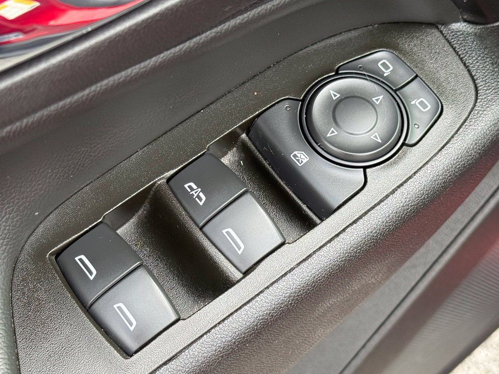 Used 2023 Chevrolet Equinox LT FWD image 15