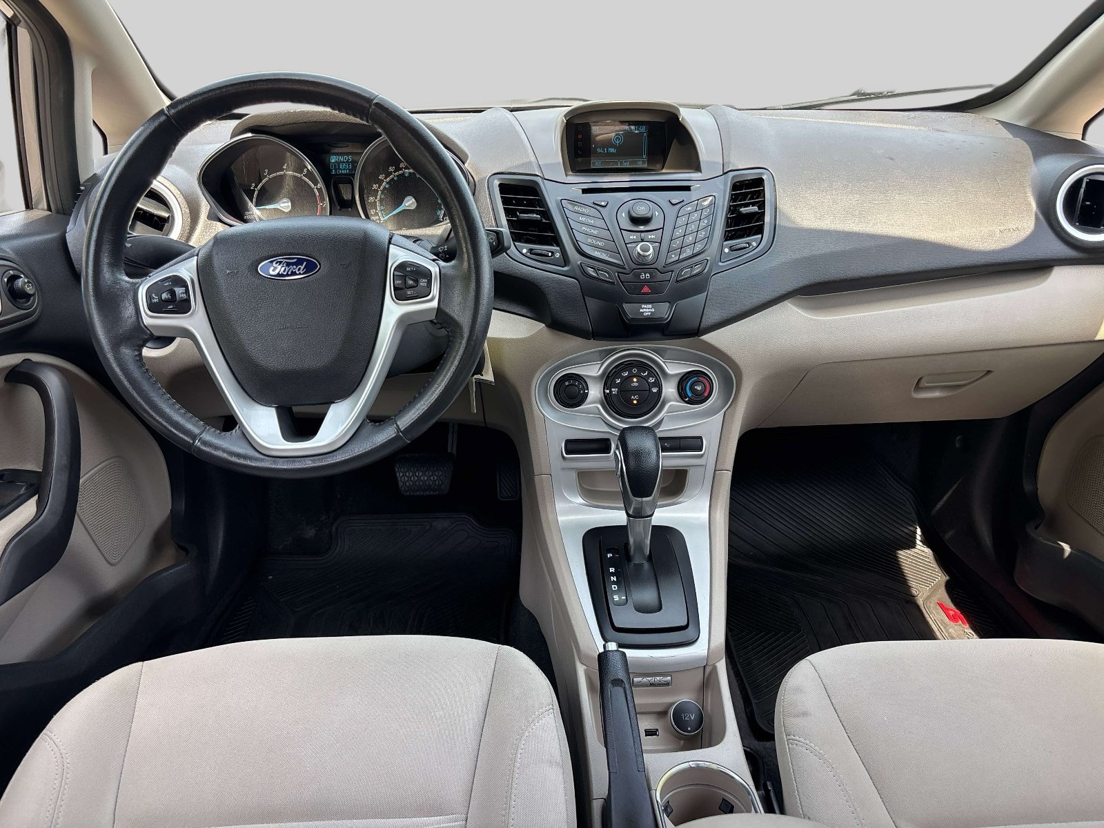 Used 2014 Ford Fiesta SE FWD image 10
