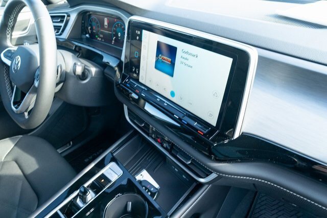 New 2026 Volkswagen Atlas Cross Sport SE image 42