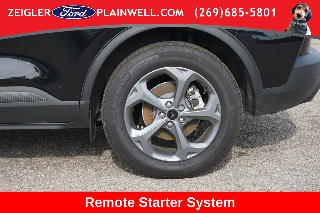 Used 2025 Ford Escape ST-Line w/ Tech Pack #1 AWD/4WD image 9