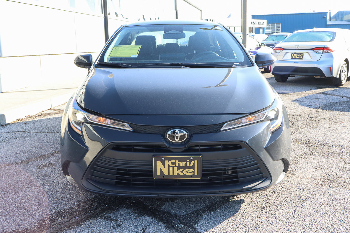 Used 2024 Toyota Corolla LE image 2