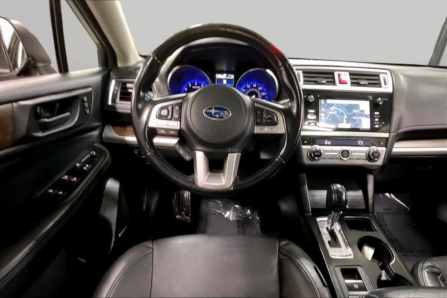 Used 2016 Subaru Outback 2.5i Limited AWD/4WD image 6