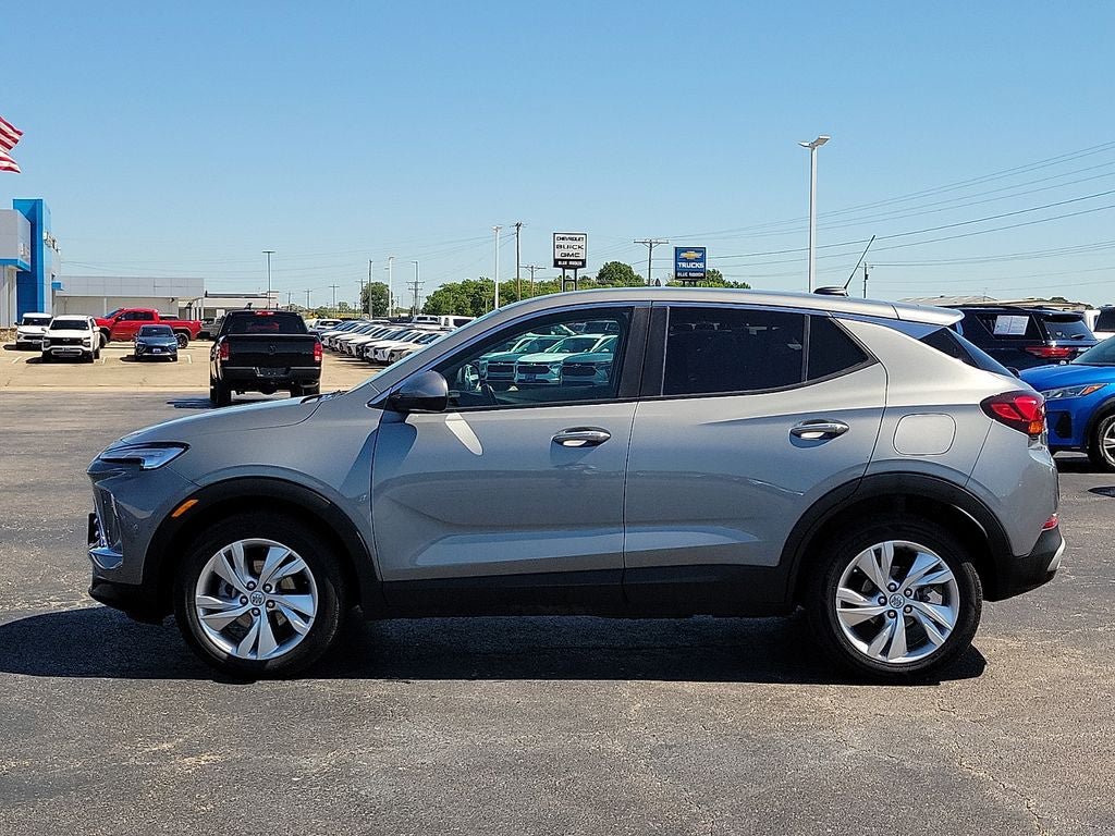Used 2025 Buick Encore GX Preferred FWD image 3