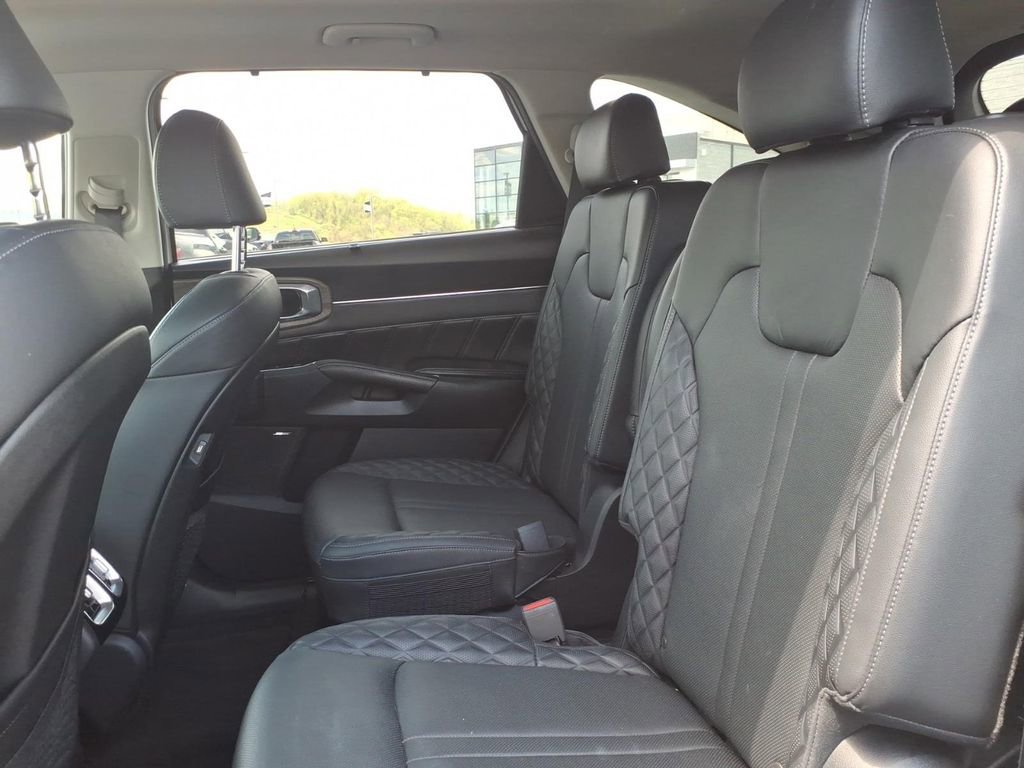 Used 2023 Kia Sorento SX Prestige AWD/4WD image 13
