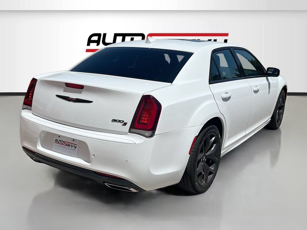 Used 2023 Chrysler 300 S RWD image 7