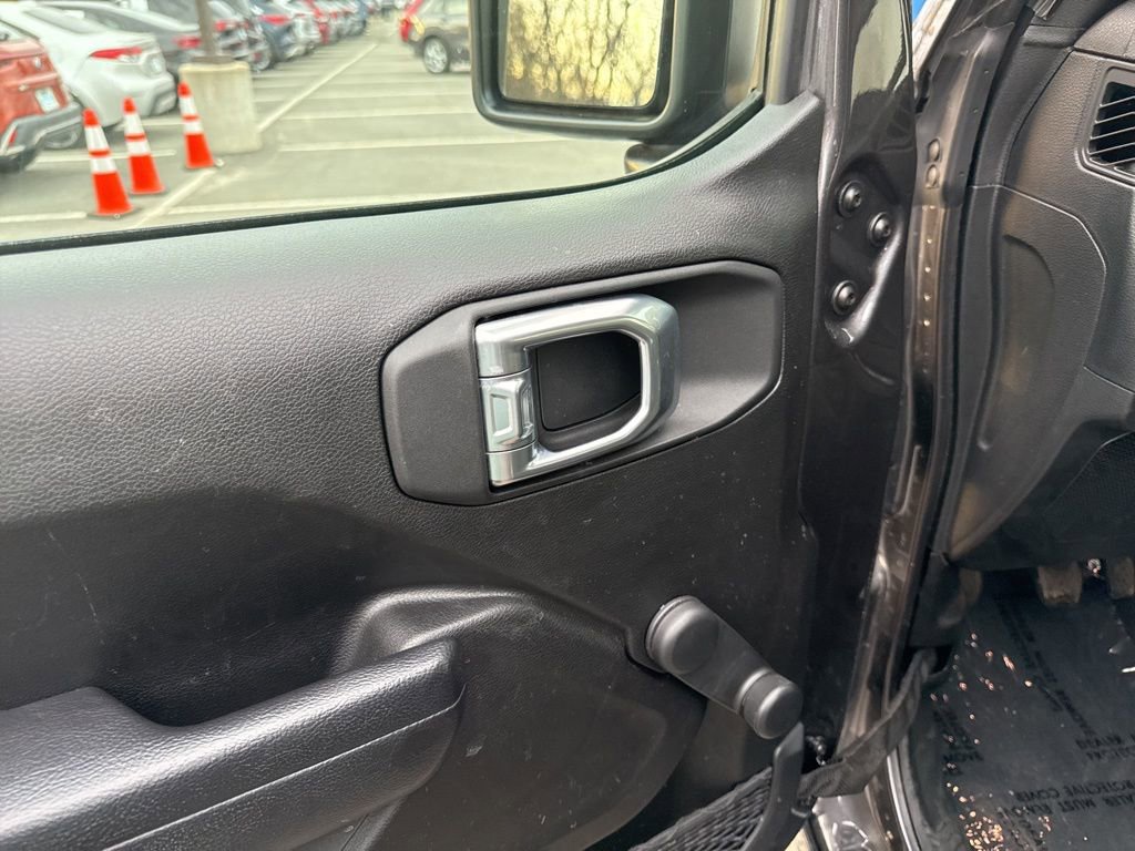 Used 2024 Jeep Gladiator Sport image 13