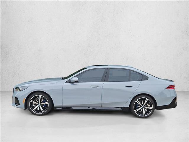 Used 2026 BMW 530i xDrive w/ M Sport Package AWD/4WD image 5