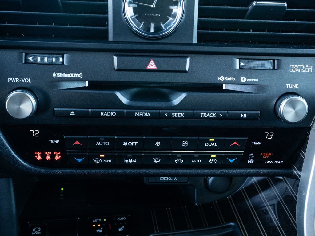 Used 2022 Lexus RX 450h AWD w/ Luxury Package image 38