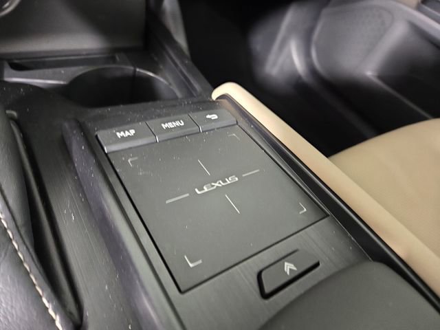 Used 2020 Lexus ES 350 Ultra Luxury w/ Accessory Package image 28