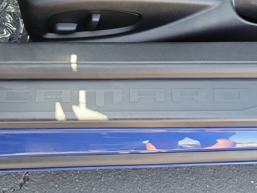 Used 2023 Chevrolet Camaro SS RWD image 28
