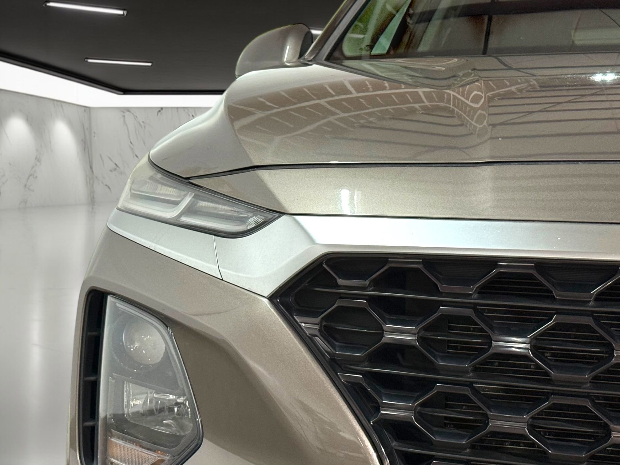 Used 2019 Hyundai Santa Fe SE image 10