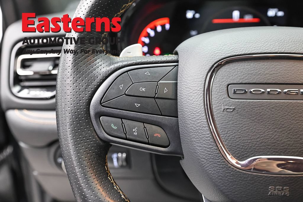 Used 2025 Dodge Durango R/T AWD/4WD image 16