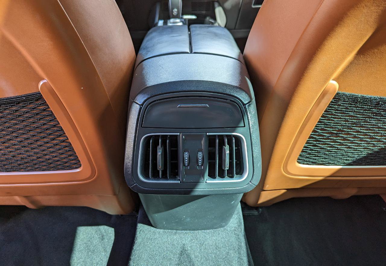 Used 2022 Maserati Levante Modena image 40