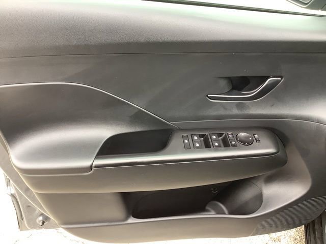 Certified 2026 Hyundai Kona SE image 43