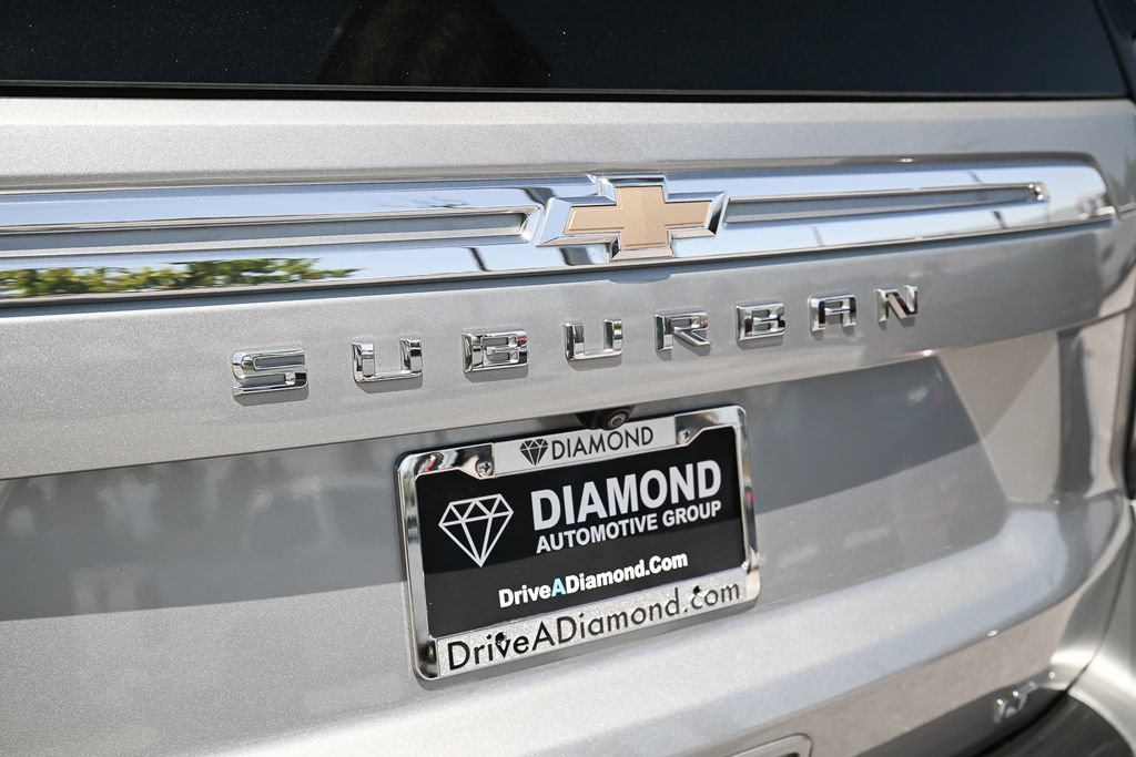 Used 2024 Chevrolet Suburban LT AWD/4WD image 13