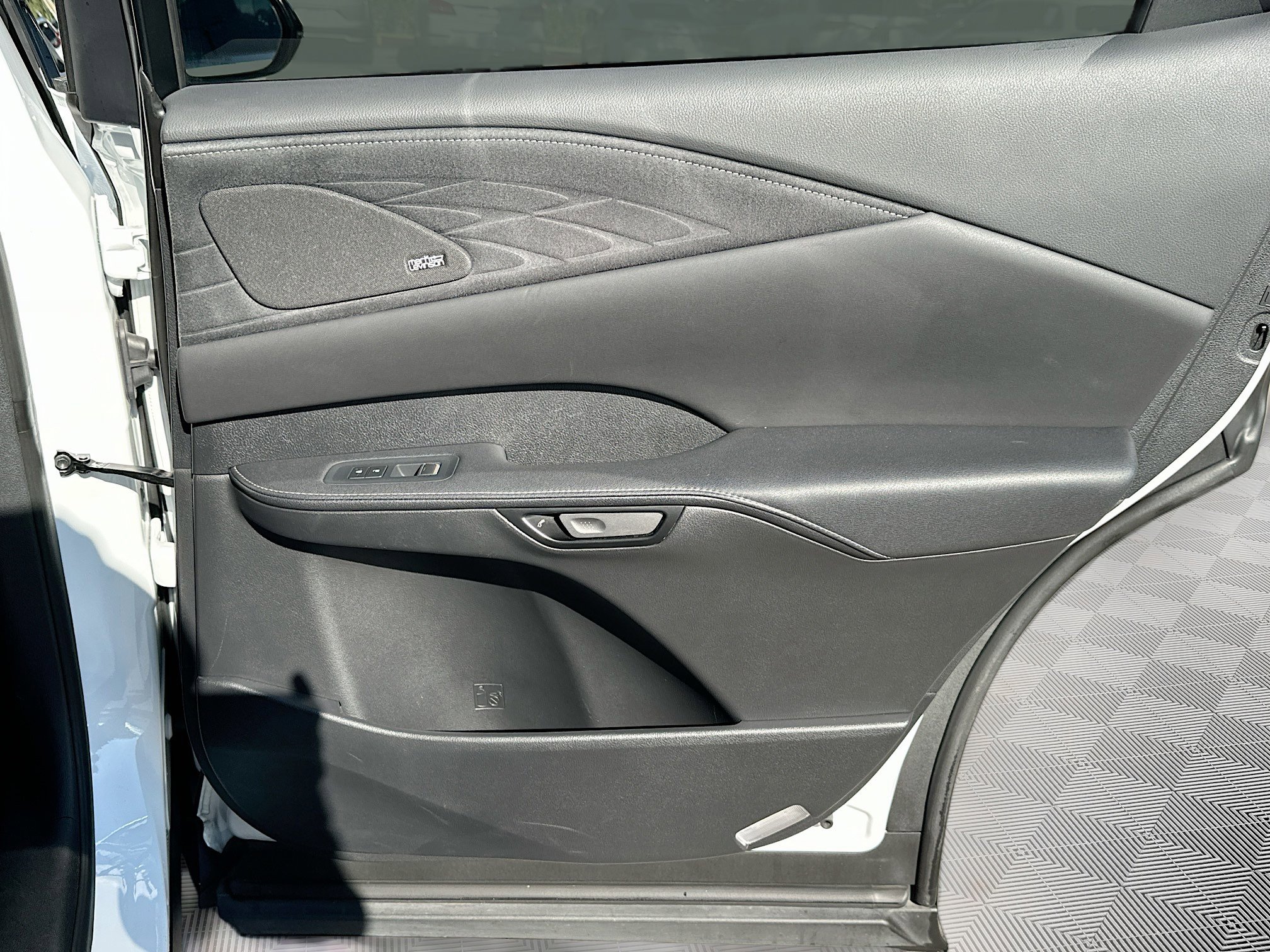 Used 2024 Lexus RX 350 F Sport w/ Convenience Package image 32