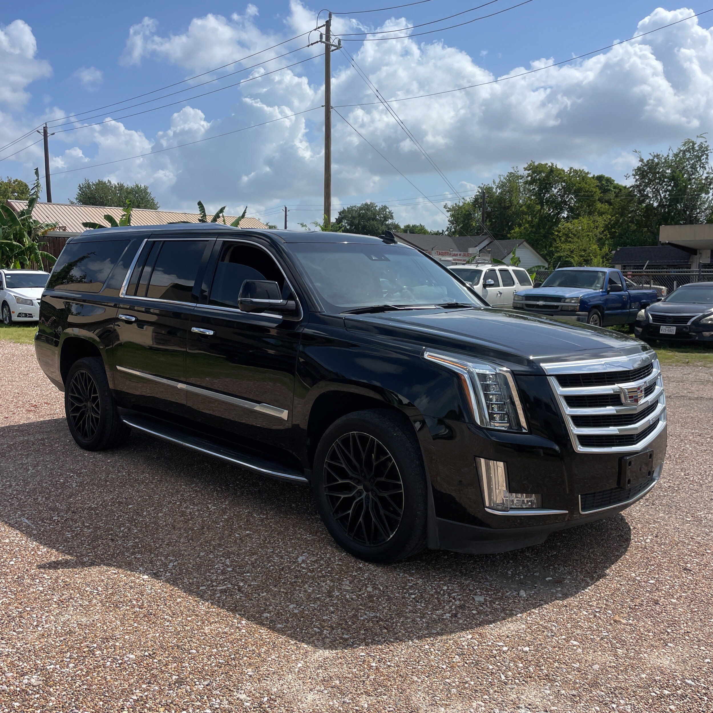 Used 2018 Cadillac Escalade ESV Luxury RWD image 5