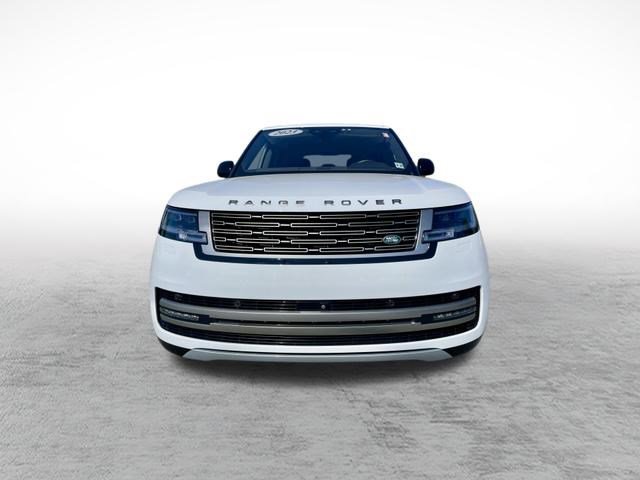 Used 2023 Land Rover Range Rover SE AWD/4WD image 2