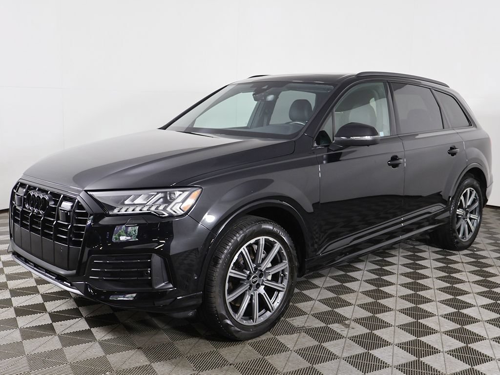 Used 2023 Audi Q7 2.0T Premium Plus w/ Premium Plus Package AWD/4WD image 11