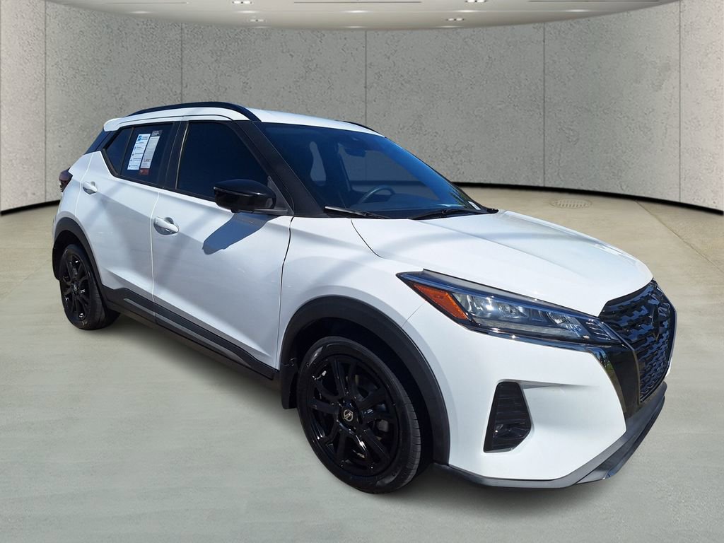 Used 2021 Nissan Kicks SR image 7