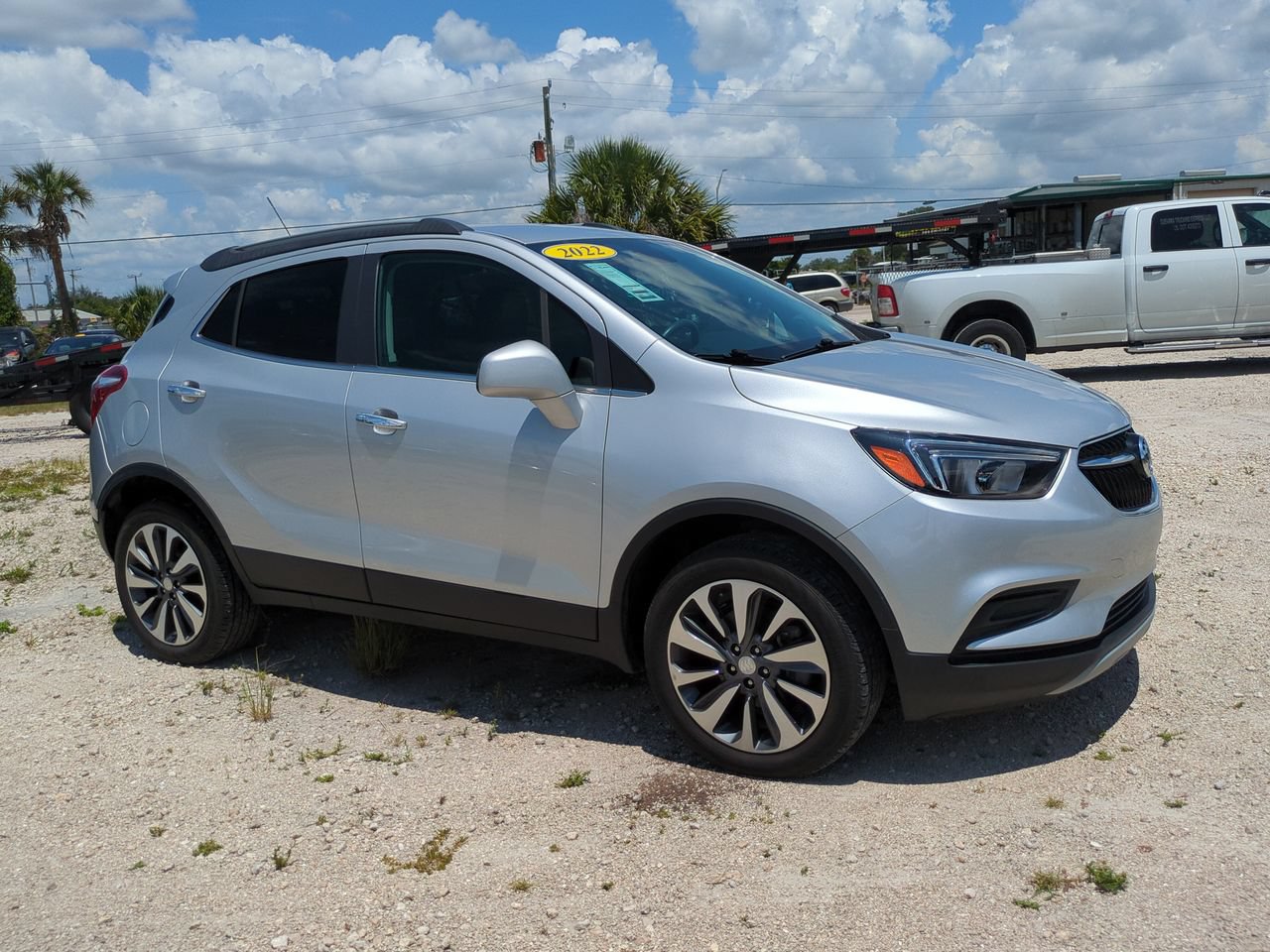 Used 2022 Buick Encore Preferred w/ Safety Package AWD/4WD image 2