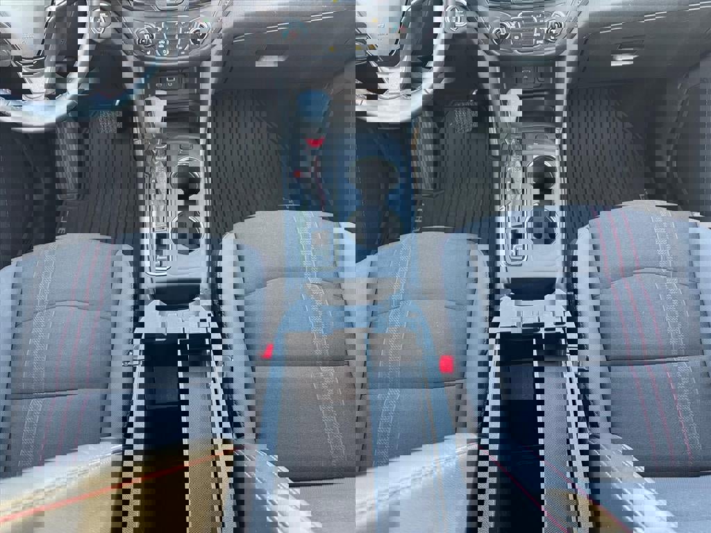 Used 2022 Chevrolet Equinox RS image 13