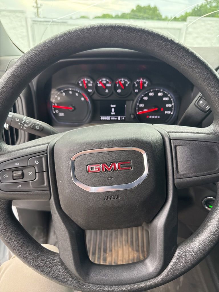 Certified 2026 GMC Sierra 2500 Pro w/ Convenience Package AWD/4WD image 9