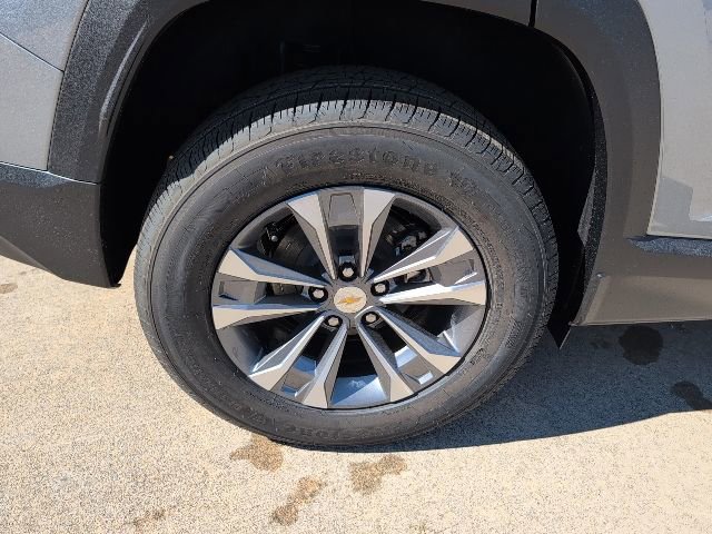 New 2026 Chevrolet Equinox LT w/ Safety and Technology Package image 3