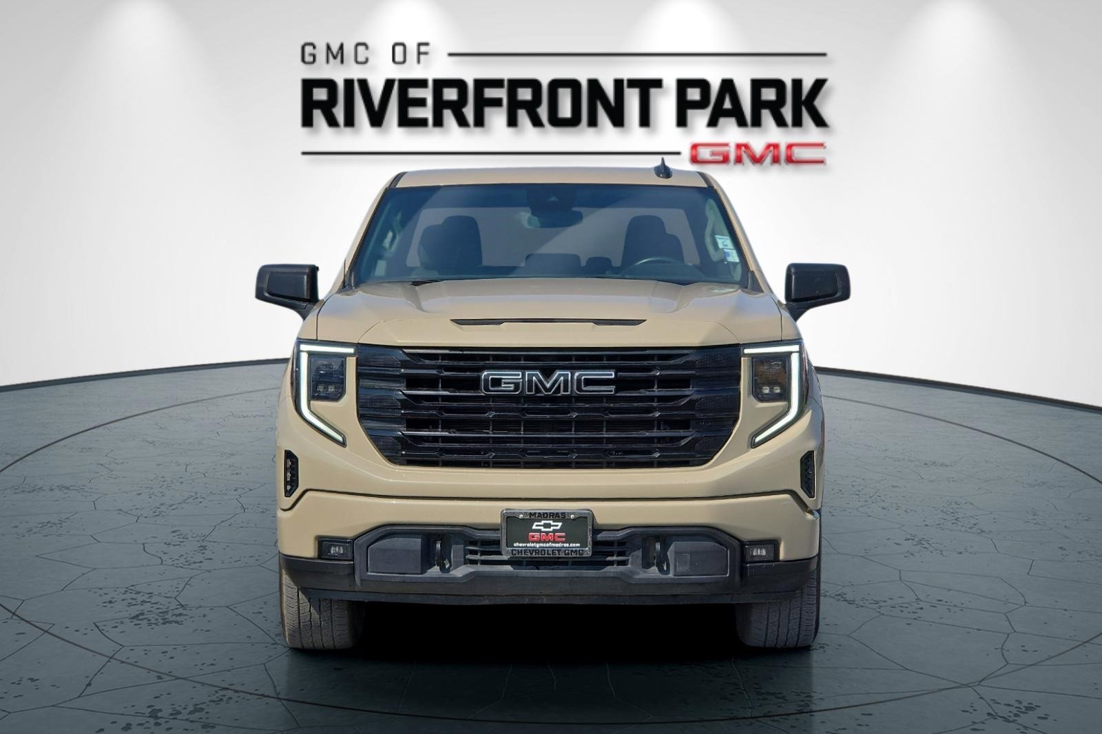 Used 2023 GMC Sierra 1500 Elevation image 8
