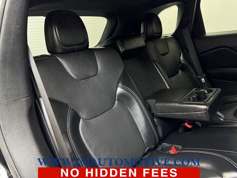 Used 2021 Jeep Cherokee Latitude Lux 80th Anniv w/ Quick Order Package 26U 80TH FWD image 19