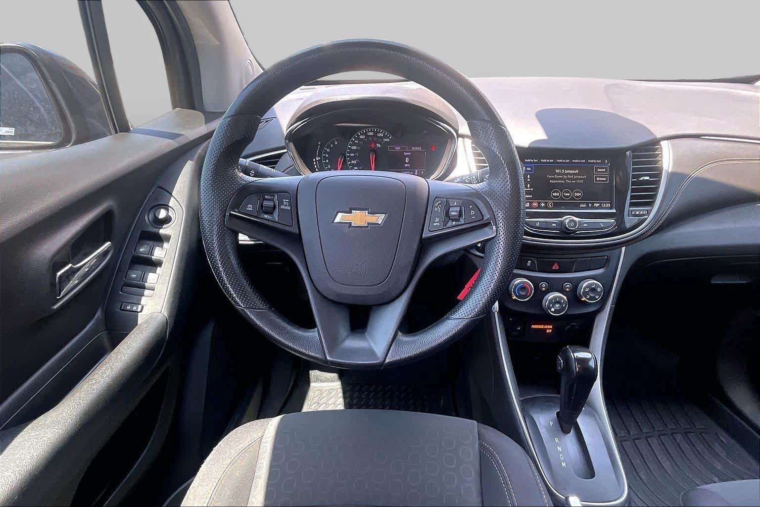 Used 2019 Chevrolet Trax LS w/ Tint and Cruise Package FWD image 6