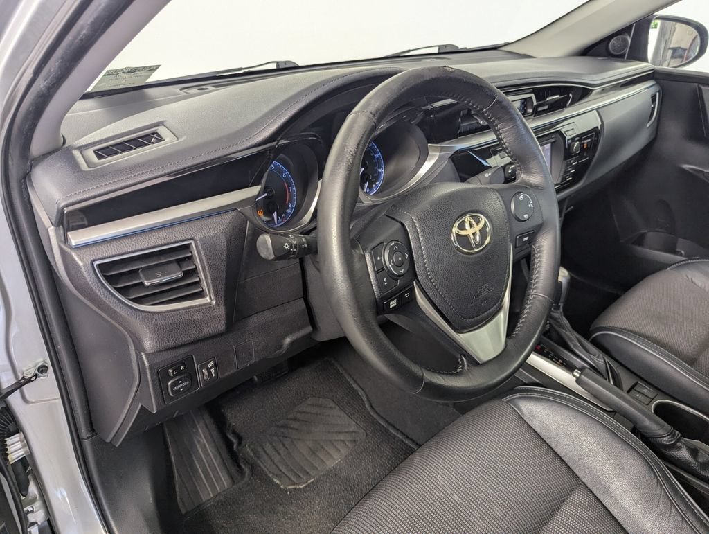 Used 2015 Toyota Corolla S FWD image 10