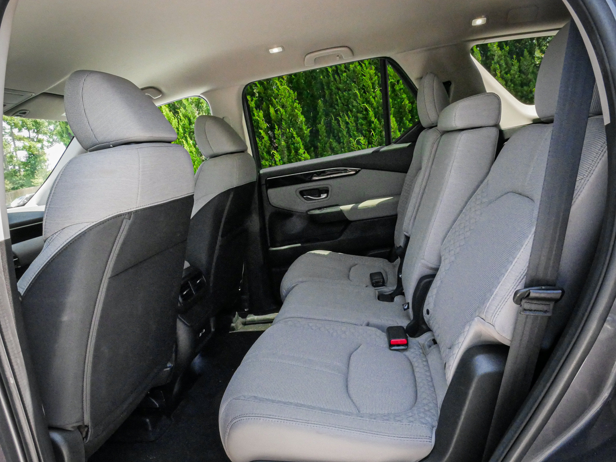 Used 2023 Honda Pilot LX image 8