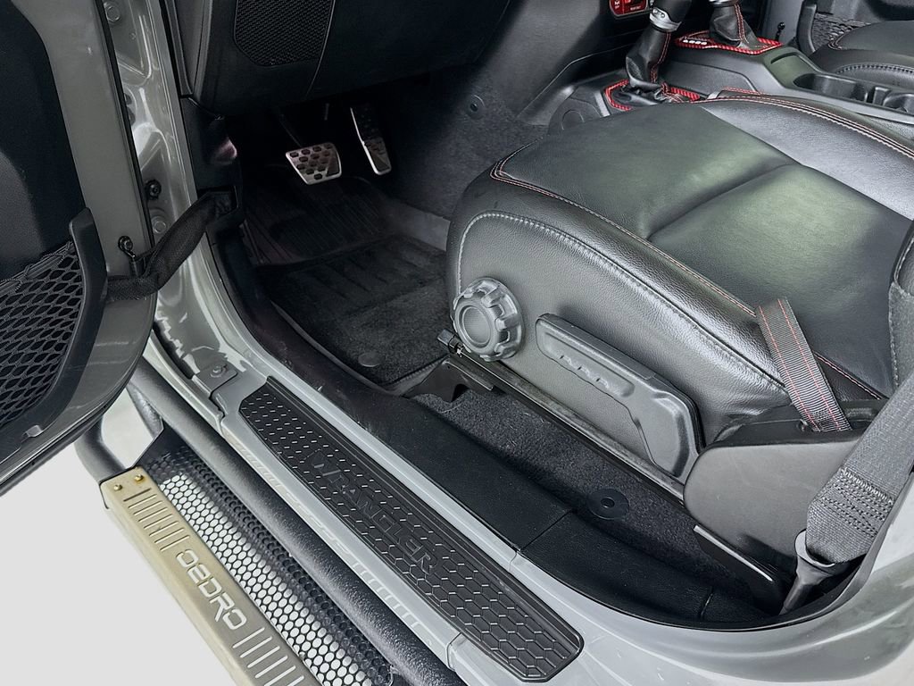 Used 2021 Jeep Wrangler Unlimited Rubicon image 18