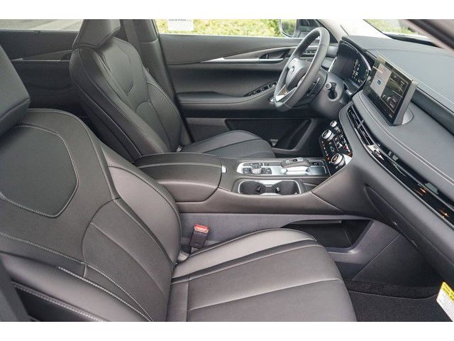New 2026 INFINITI QX60 Luxe FWD image 17