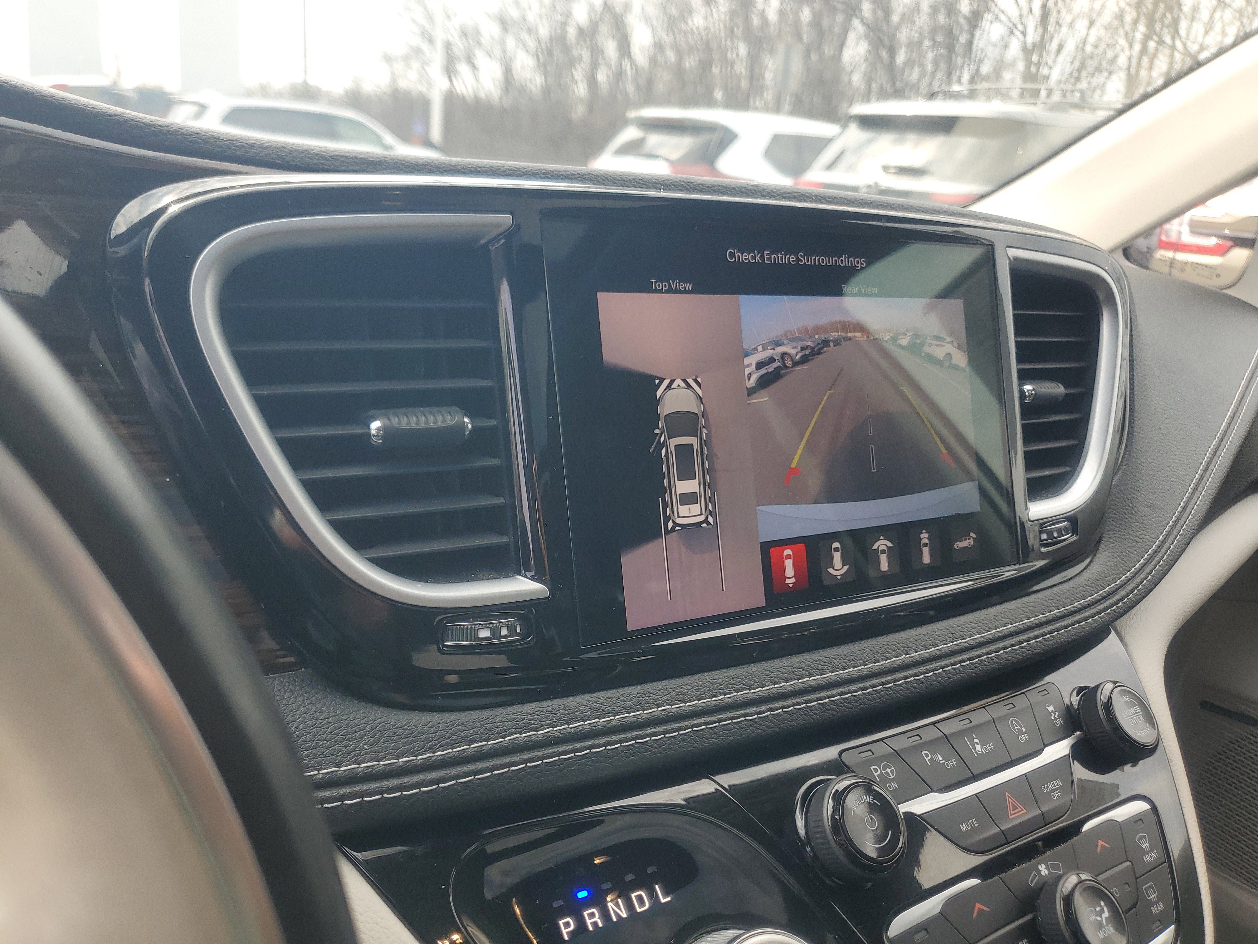 Used 2021 Chrysler Pacifica Limited w/ Uconnect Theater Family Group AWD/4WD image 14