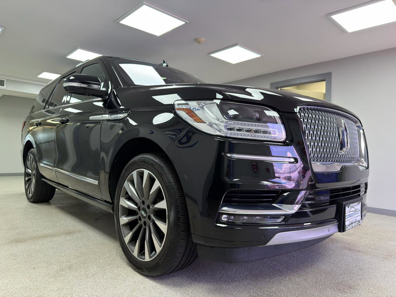Used 2020 Lincoln Navigator Reserve w/ Luxury Package AWD/4WD image 4