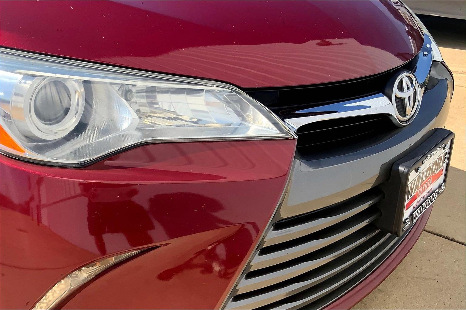 Used 2017 Toyota Camry XLE w/ Moonroof Package FWD image 35