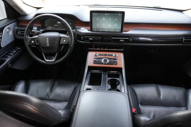 Used 2020 Lincoln Aviator Reserve w/ Equipment Group 202A AWD/4WD image 17