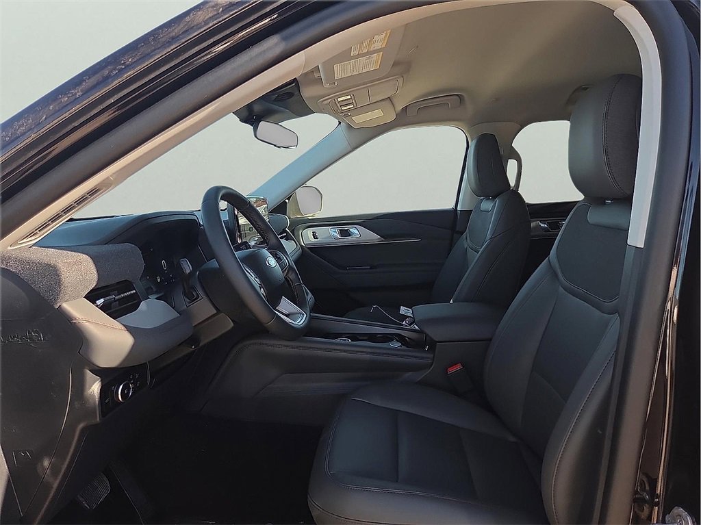 New 2026 Ford Explorer Active image 12