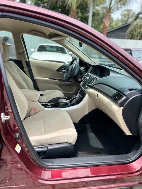 Used 2013 Honda Accord LX image 28