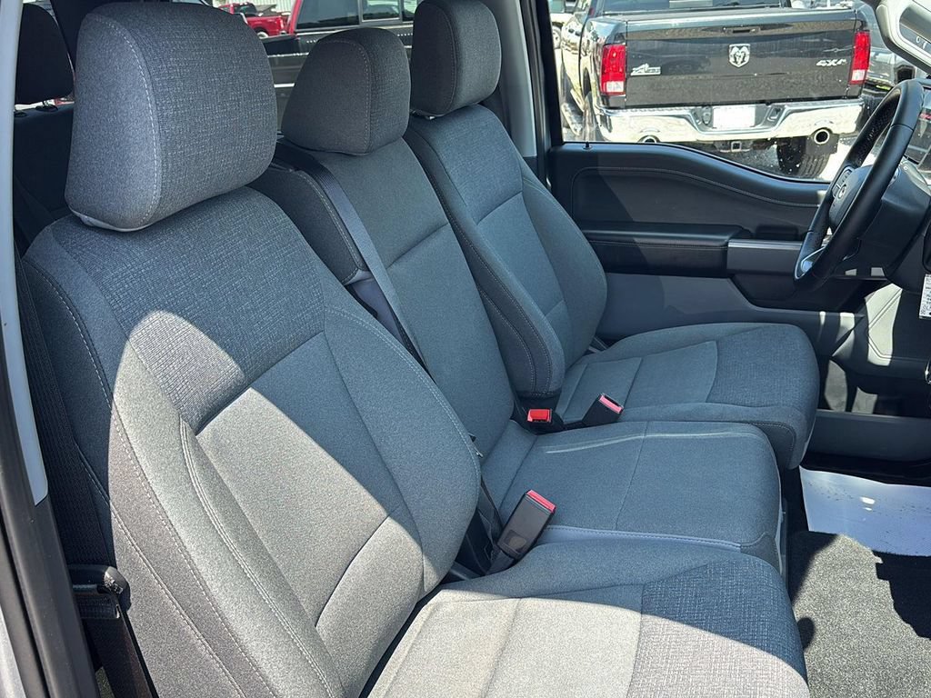 Used 2025 Ford F150 XLT w/ Equipment Group 301A Standard AWD/4WD image 18