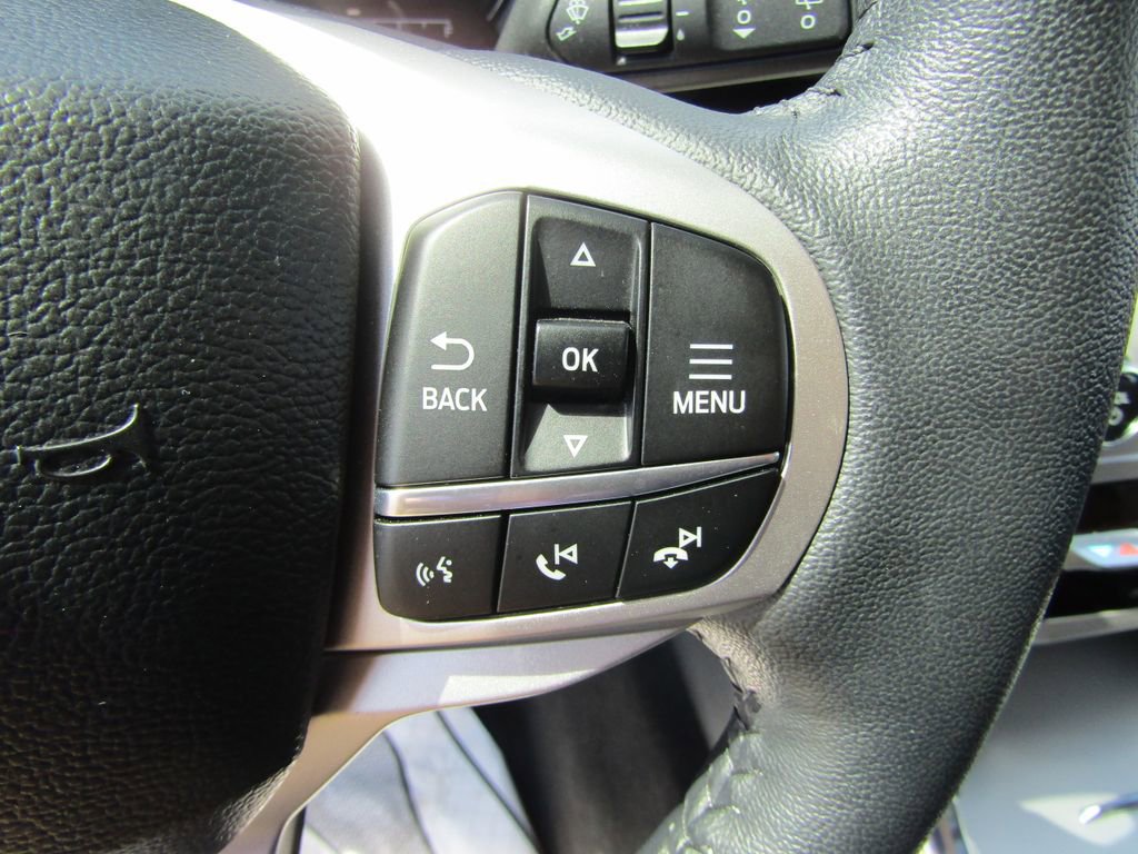 Used 2024 Ford Explorer XLT w/ Equipment Group 202A AWD/4WD image 22