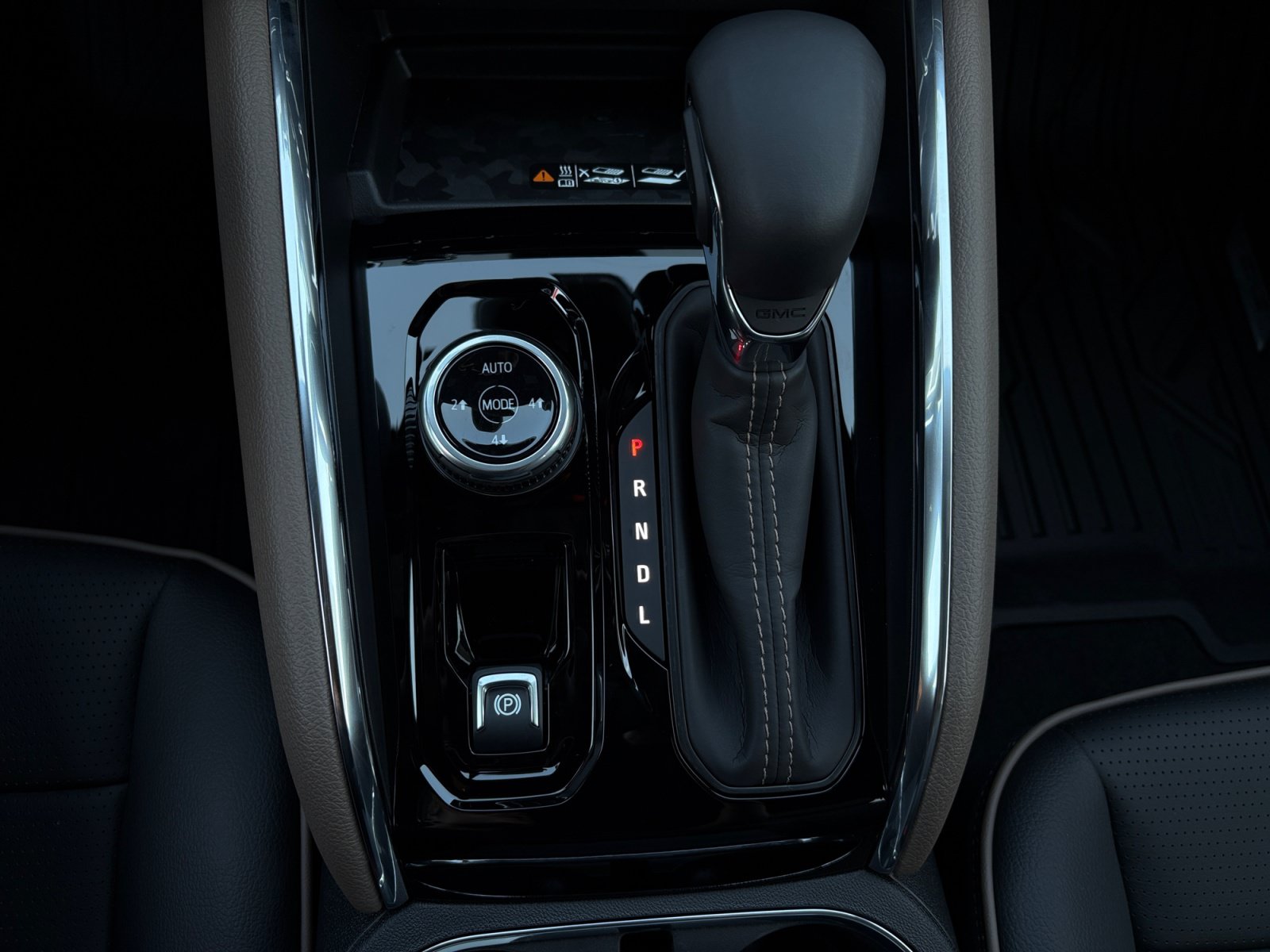 New 2026 GMC Canyon Denali AWD/4WD image 20