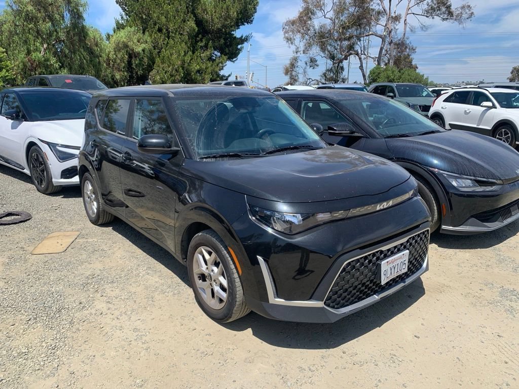 Certified 2024 Kia Soul LX w/ Option Group 015 FWD image 4