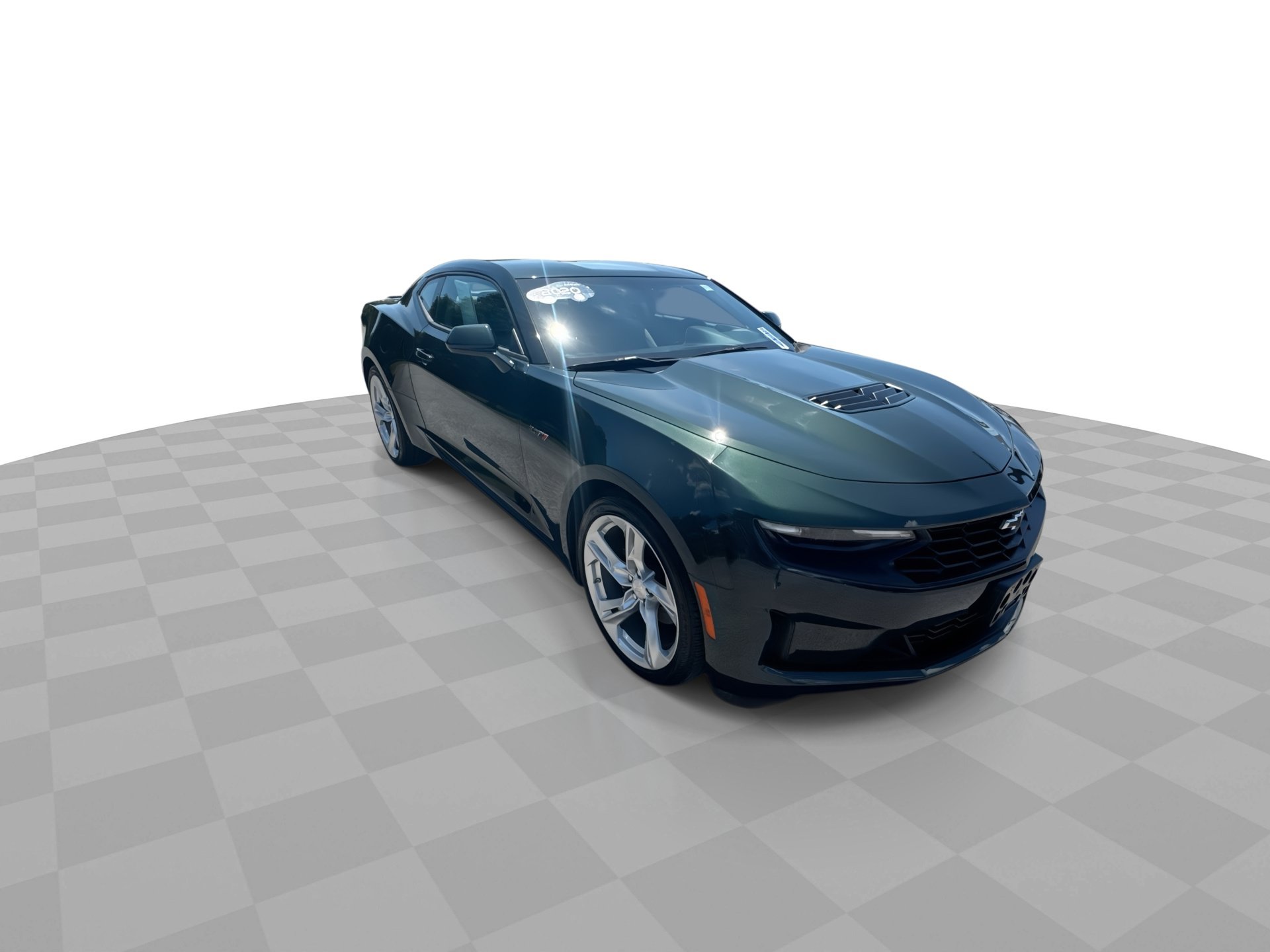Used 2020 Chevrolet Camaro LT RWD image 2