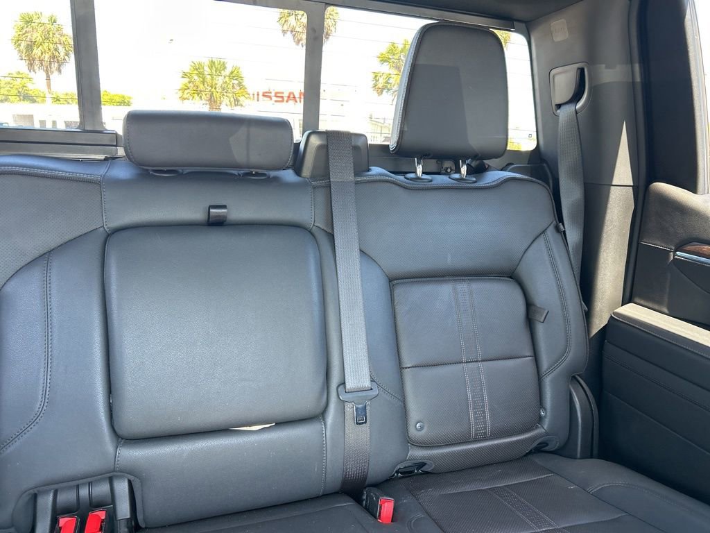 Used 2023 Chevrolet Silverado 1500 High Country w/ High Country Premium Package image 15