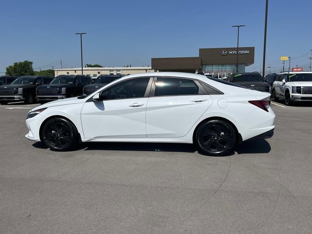 Certified 2021 Hyundai Elantra SEL w/ Cargo Package FWD image 8