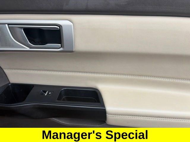 Used 2020 Ford Explorer Platinum w/ Premium Technology Package AWD/4WD image 42