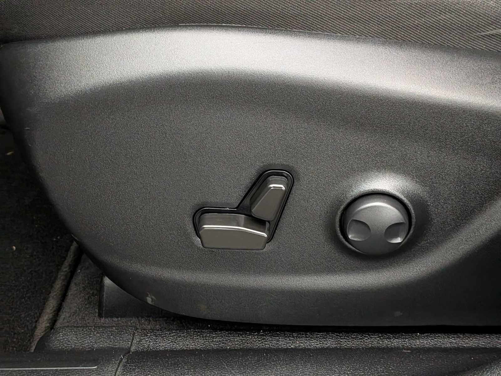 Used 2022 Jeep Cherokee Latitude Lux image 18